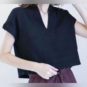 7115 by Szeki Black Boxy Fit Gauzy Cotton V Neck Crop Top Size M